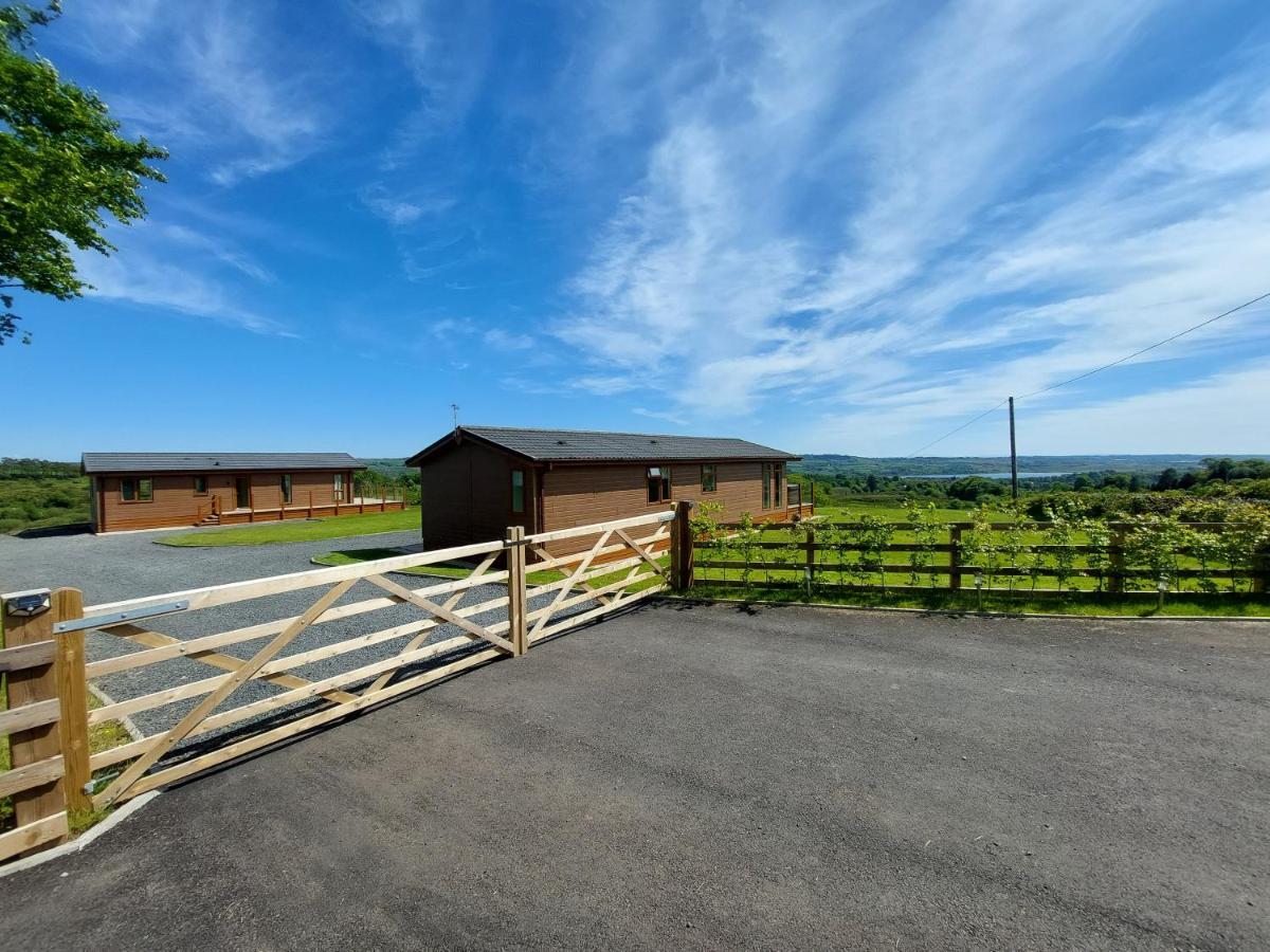 Luxury Family Beechwood Lodge With Hot Tub Lochwinnoch Luaran gambar