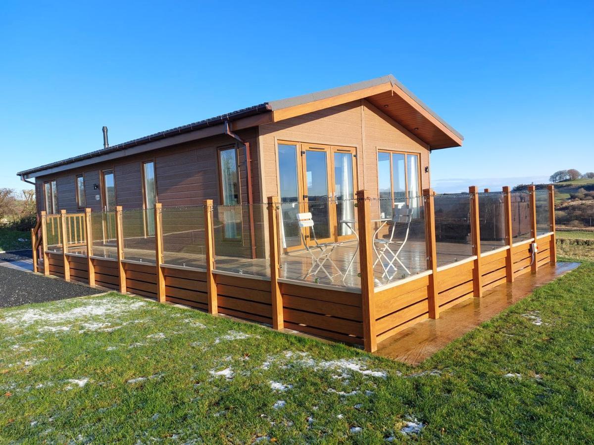 Luxury Family Beechwood Lodge With Hot Tub Lochwinnoch Luaran gambar